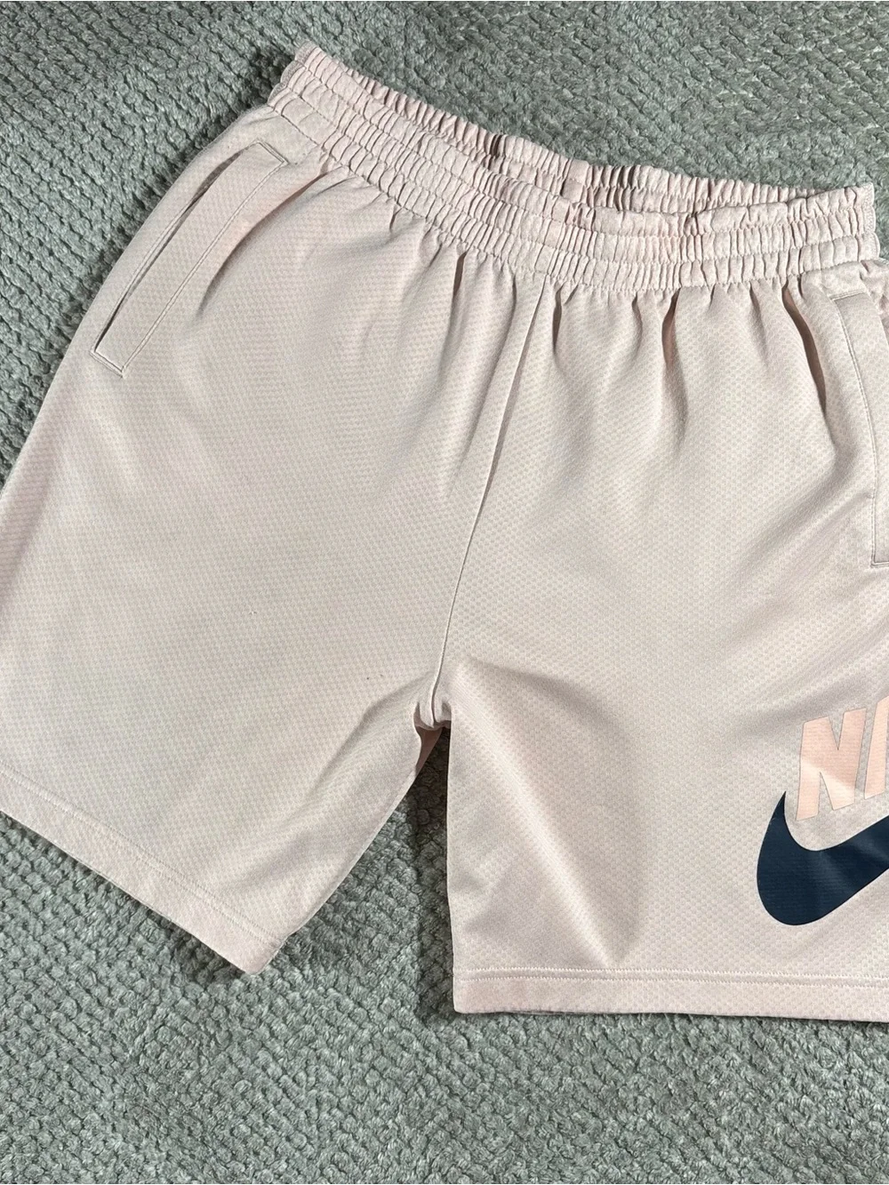 NikeSB Shorts Mens M Orange Pearl Coconut Milk Dri Fit Sunday Athletic